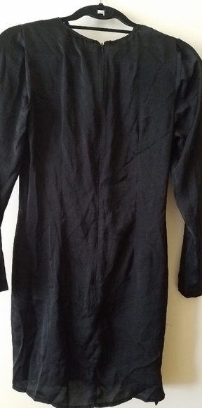 Mini black dress - Picture 3 of 9